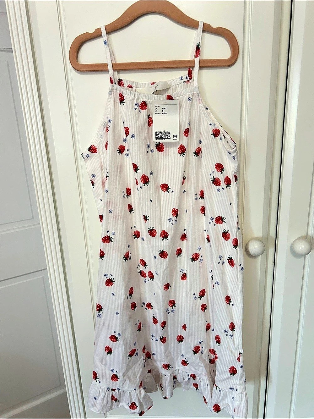H&M Seersucker Strawberry Dress Girls White & Red Size 8-9Y